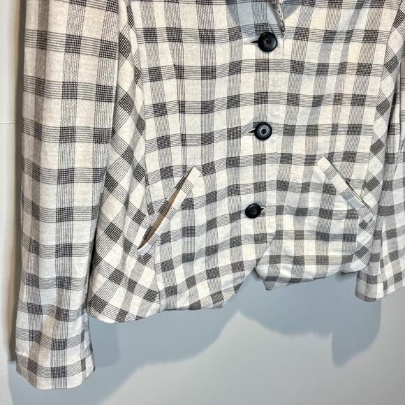 CAbi Plaid Gray & Black Valentina Blazer - size 10, Style #5292 - Picture 4 of 8